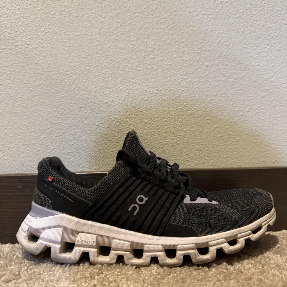 On Cloudswift Shoes Womens Size 8 Black Running CloudTec Sneakers Athletic